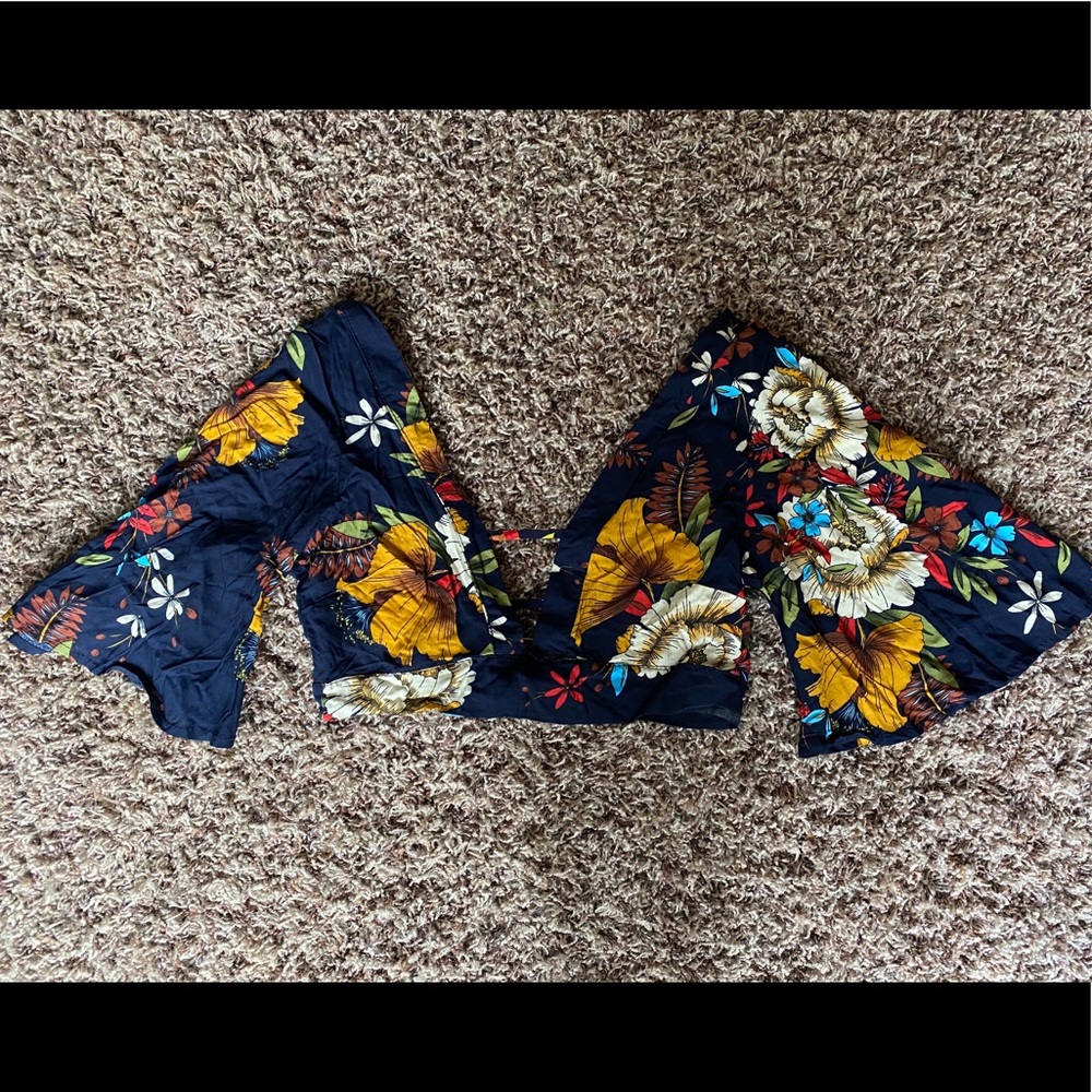 Colorful light Navy crop top